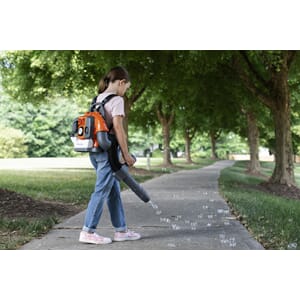 HUSQVARNA LEKETØY BLÅSER M/SÅPEBOBLER